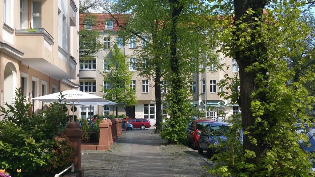 Pension Tempelhof Берлин Екстериор снимка