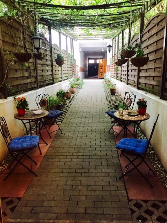 Pension Tempelhof Берлин Екстериор снимка